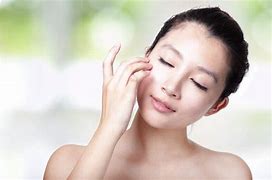 Những Bước Skincare Cơ Bản Cho Da Dầu Mụn